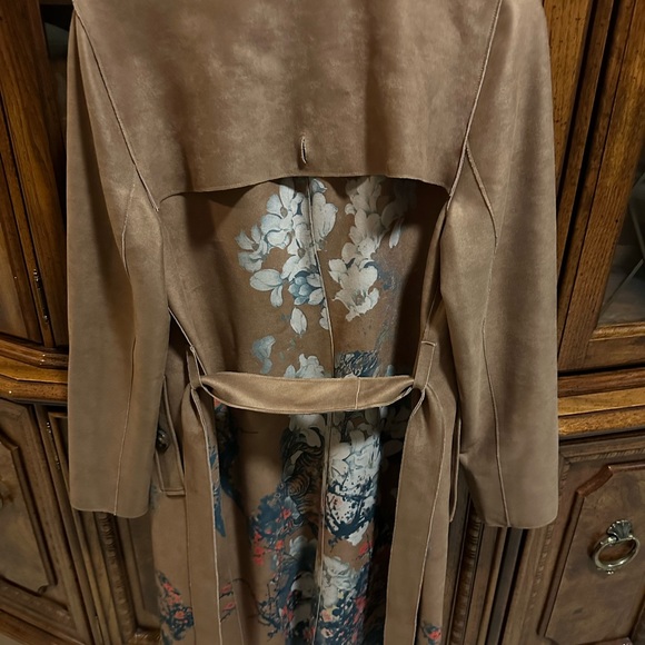 Chicos size 0….extra small - Picture 2 of 4